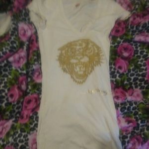 Ed Hardy womens large but fits like a small